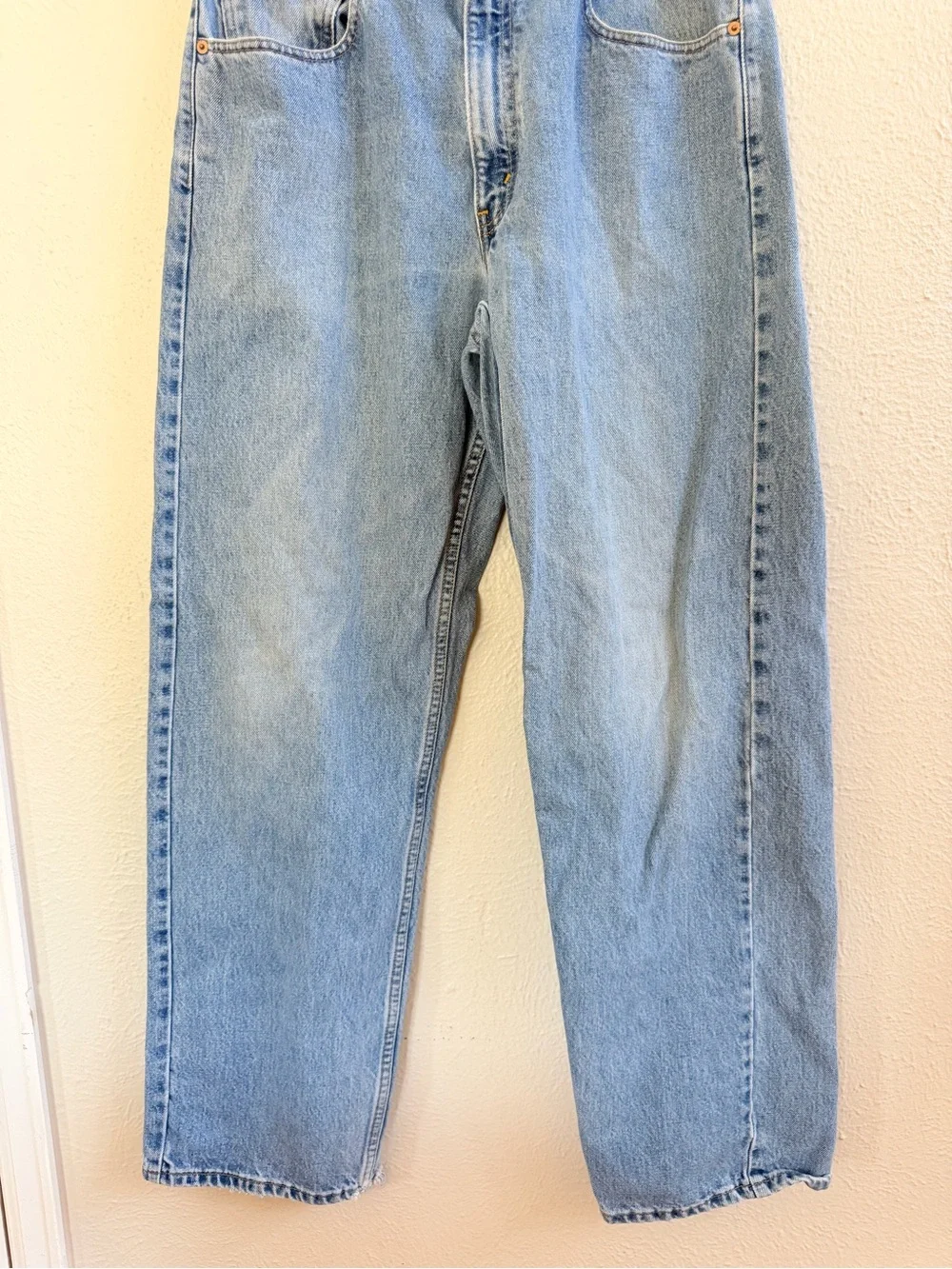 Levi’s 569 loose straight fit light wash jeans